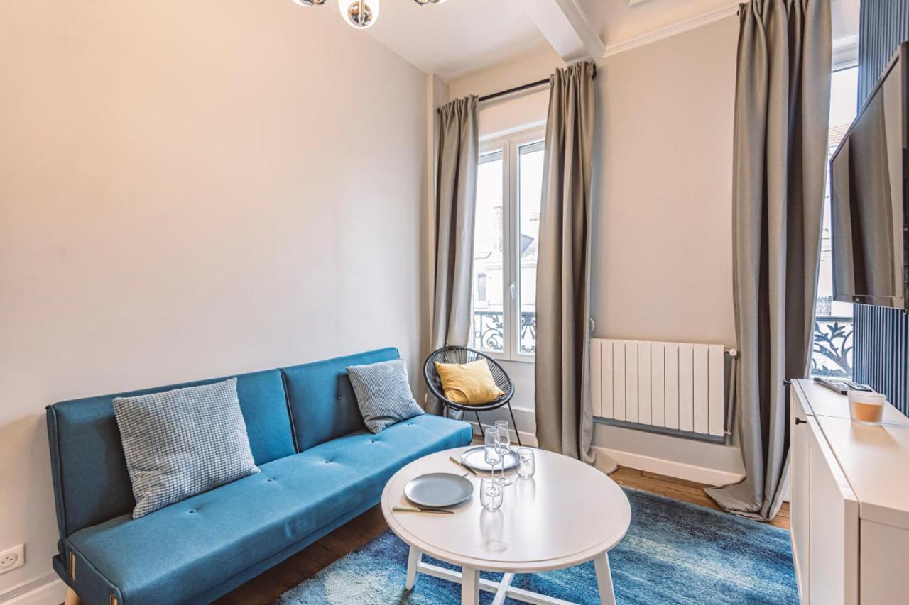 Appartement Le Méditerranéen, face à la Cathédrale - 2D à Reims Extérieur photo