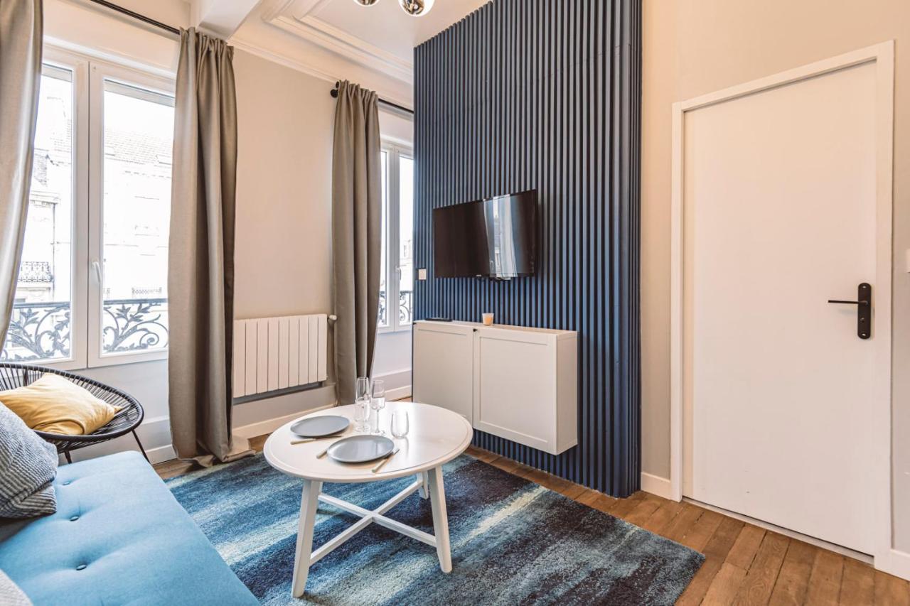 Appartement Le Méditerranéen, face à la Cathédrale - 2D à Reims Extérieur photo